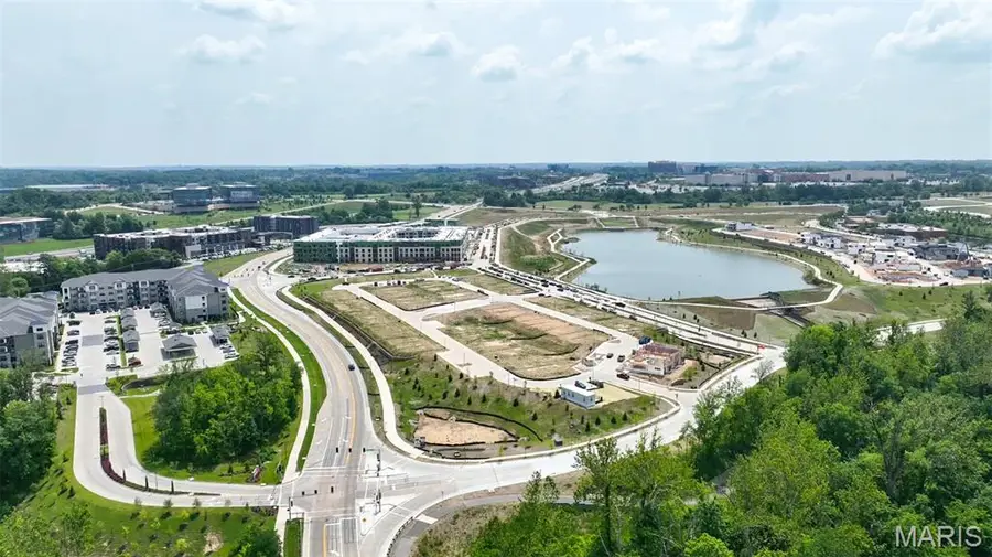 16541 Yellowwood Drive #66-301, Chesterfield, MO 63017 - Image #2