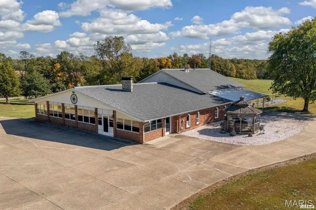 6694 Shamrock Road, Tamaroa, IL 62888 - Image #1