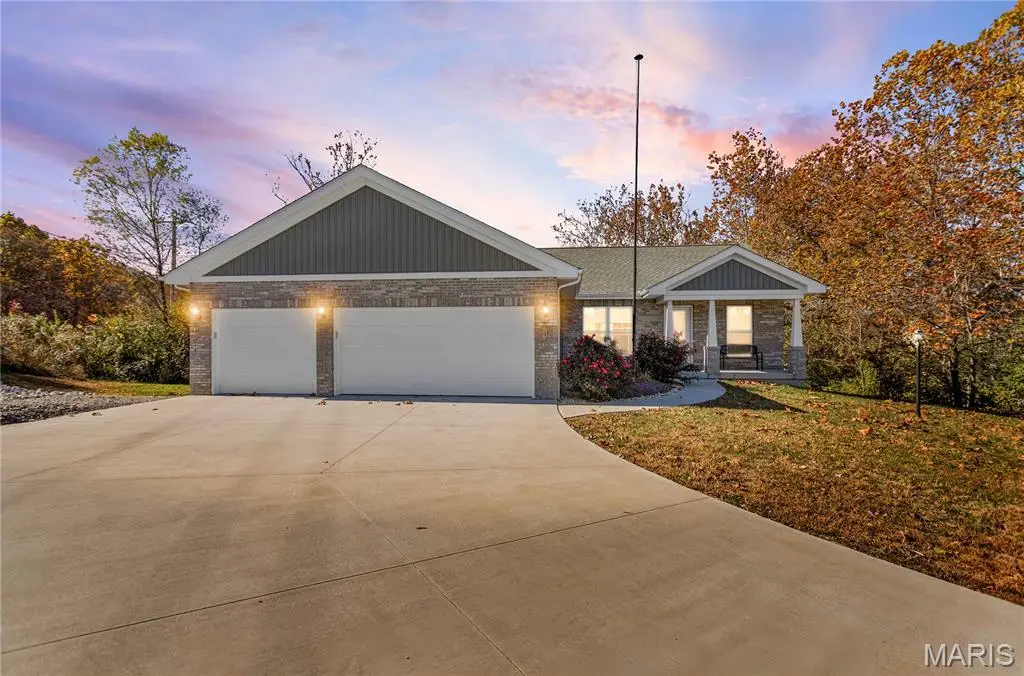 25714 Walnut Creek Drive, Dow, IL 62022 - Image #1