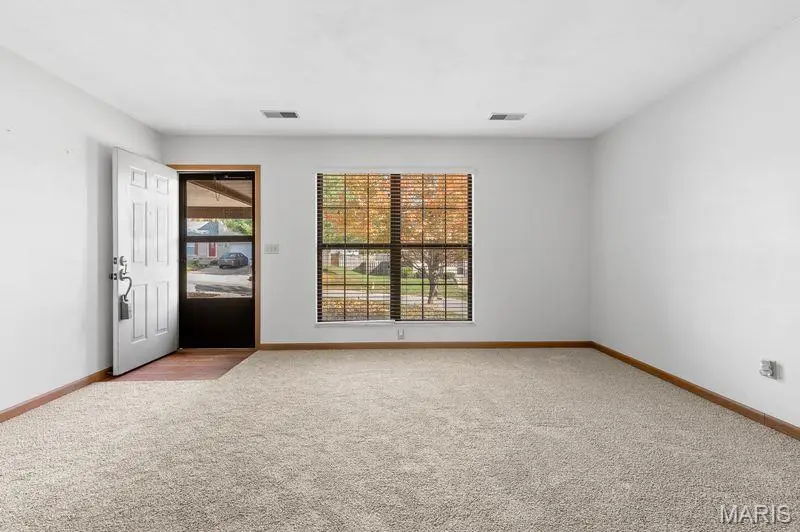 31 Ramona Drive, Shiloh, IL 62221 - Image #2