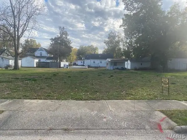 536 W Maple, Nashville, IL 62263