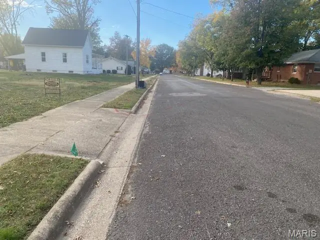 536 W Maple, Nashville, IL 62263 - Image #3