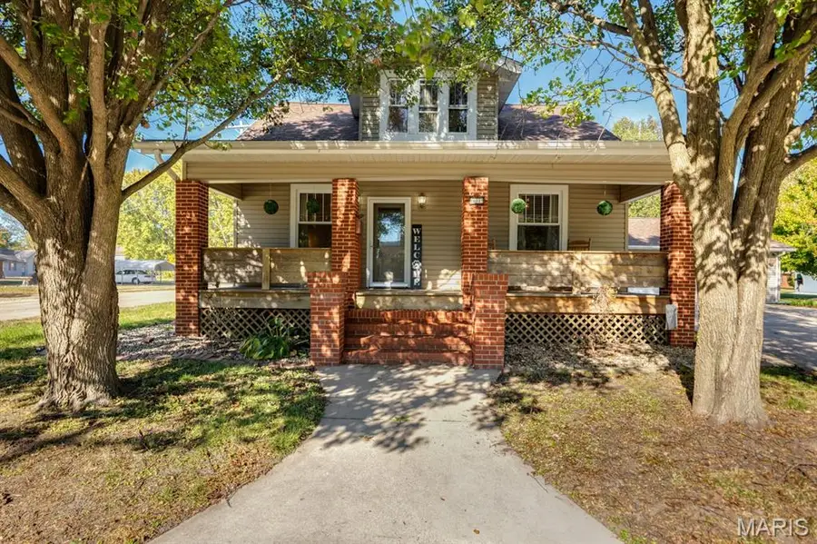 301 E 3rd North Street, Mount Olive, IL 62069 - Image #3