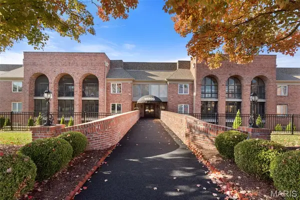 14300 Conway Meadows Court #101, Chesterfield, MO 63017