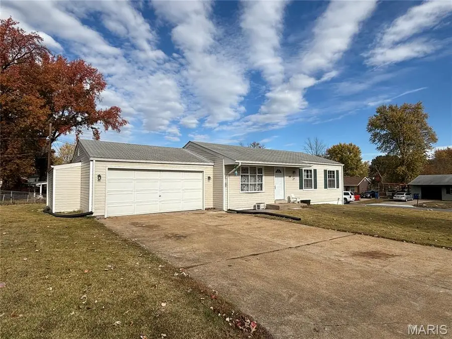 1823 Hudson Road, Dellwood, MO 63136 - #2