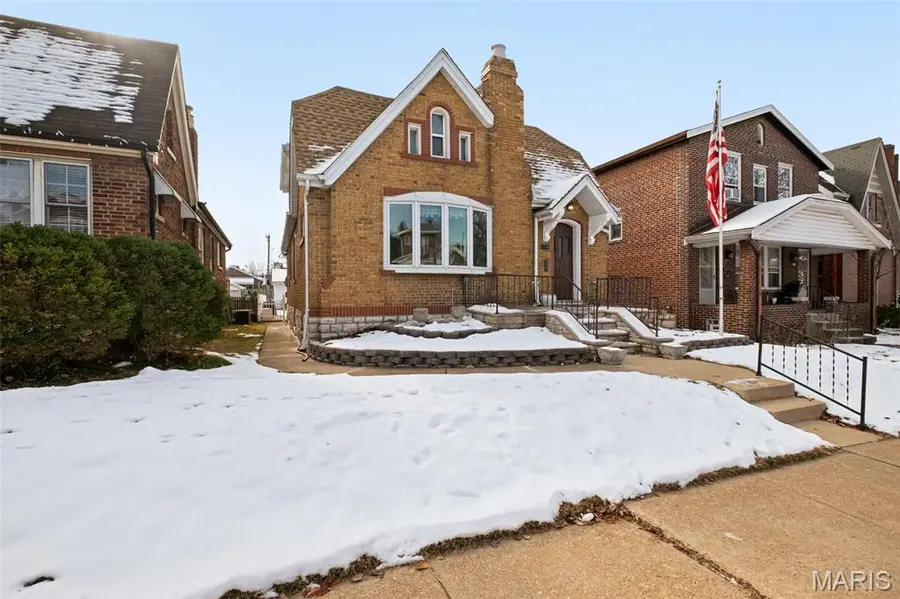 5510 Rhodes Avenue, Saint Louis, MO 63109 - Image #2