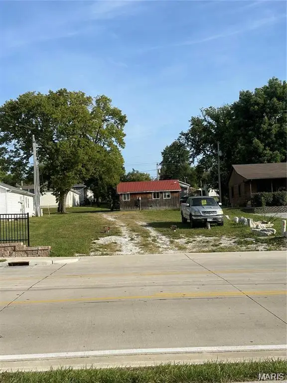 611 E Cherry Street, Troy, MO 63379