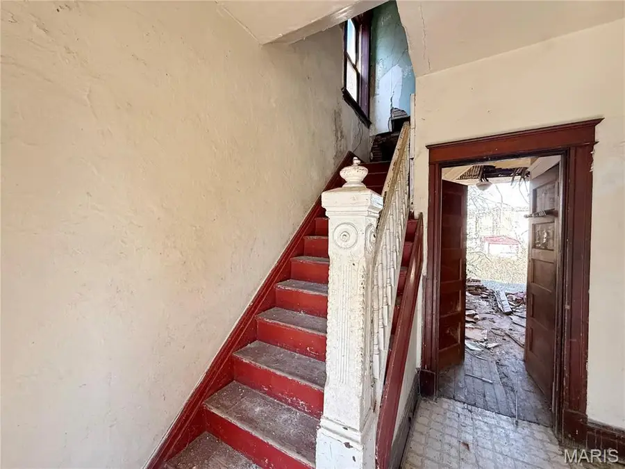 4753 Maffitt Avenue, Saint Louis, MO 63113 - Image #2