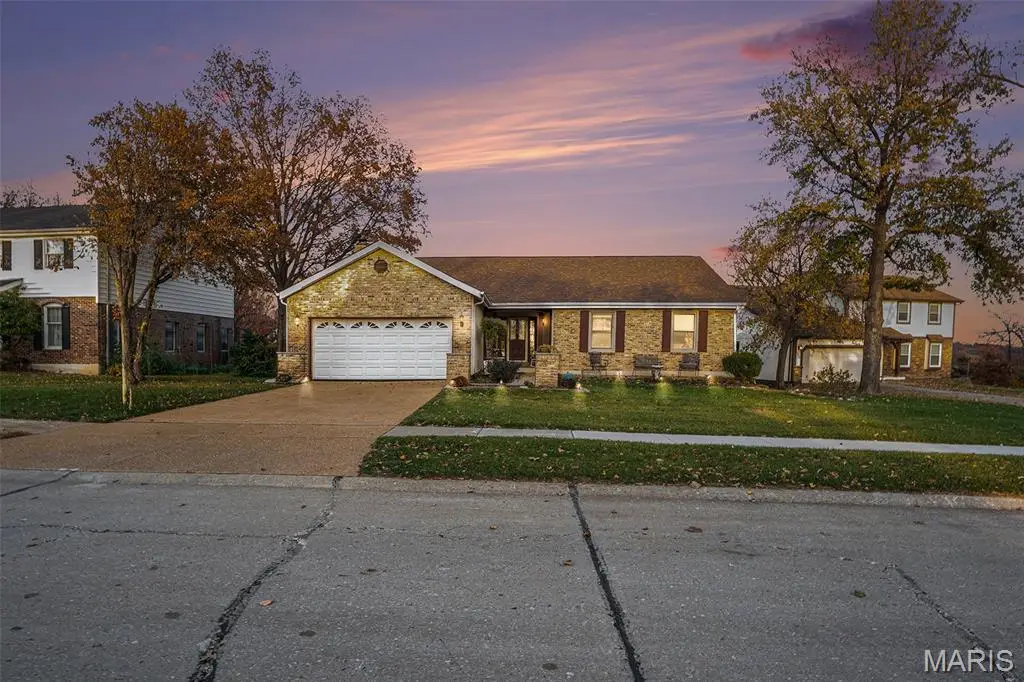 5840 Mango Drive, Oakville, MO 63129 - #1