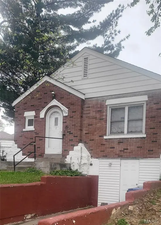 4209 Edgewood, Normandy, MO 63121