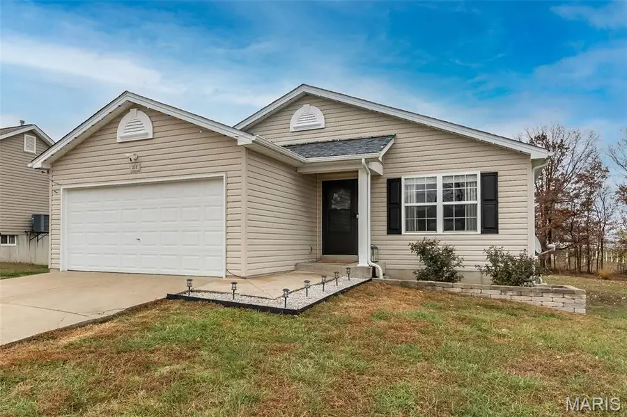 212 Gentle Pine Lane, Winfield, MO 63389 - Image #2