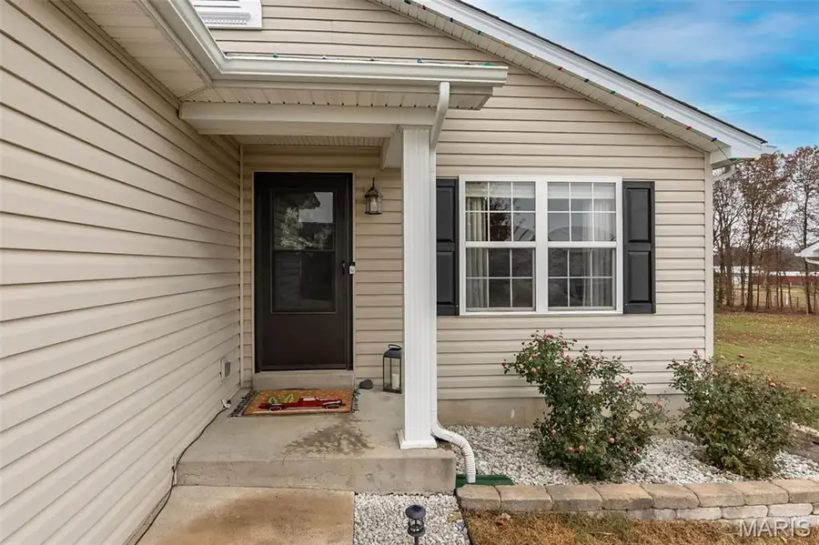 212 Gentle Pine Lane, Winfield, MO 63389 - Image #3