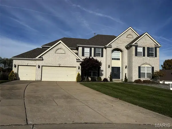 15216 Nooning Tree Court, Chesterfield, MO 63017