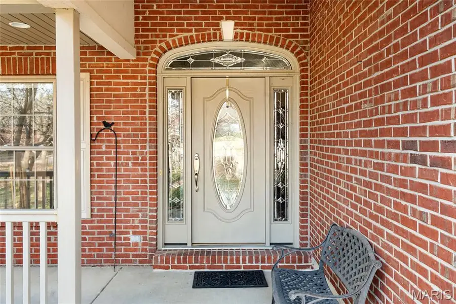 318 Country Villa Lane, Washington, MO 63090 - Image #3