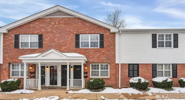 9206 Eager Road, Brentwood, MO 63144