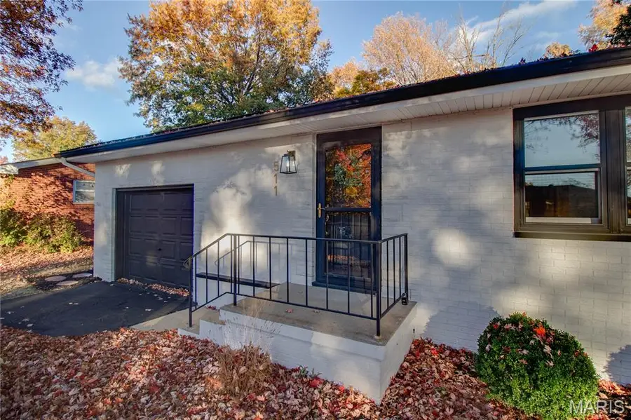 511 Courtesy Lane, Bethalto, IL 62010 - Image #3