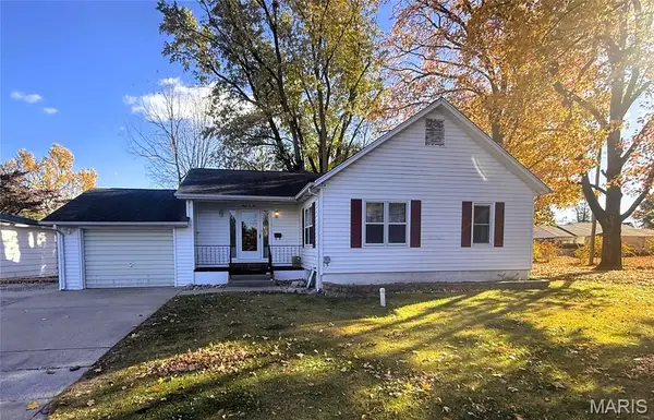 706 Ellis Street, Elsberry, MO 63343