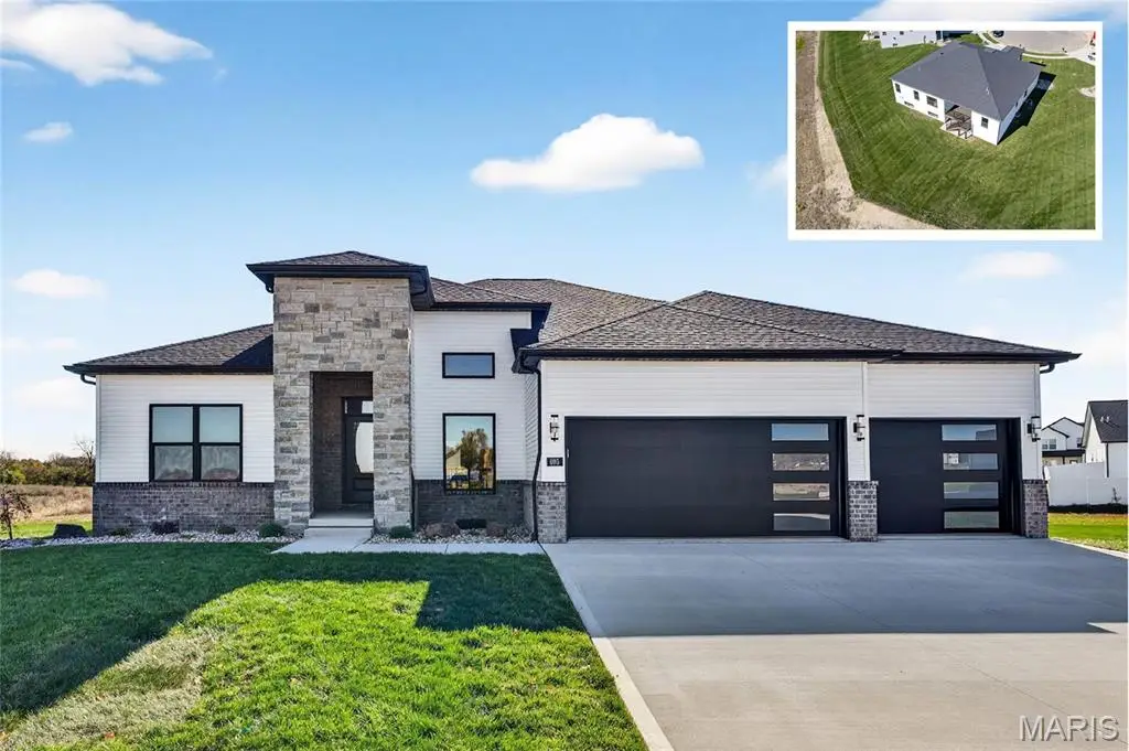 805 Golden Bell Lane, Caseyville Township, IL 62269 - Image #1