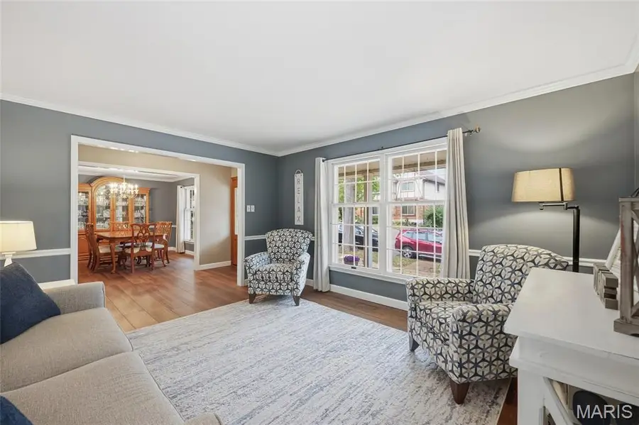 5462 Chatfield Drive, Oakville, MO 63129 - Image #2