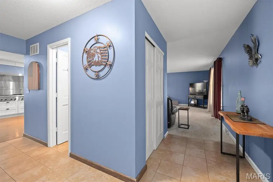 2016 Greenbrier Drive, Collinsville, IL 62234 - Image #3