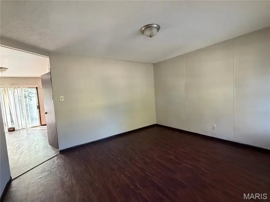 10421 Prince Drive, Castle Point, MO 63136 - Image #3