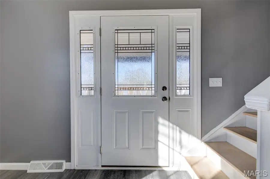 8 Maple Street, Moro, IL 62067 - Image #2