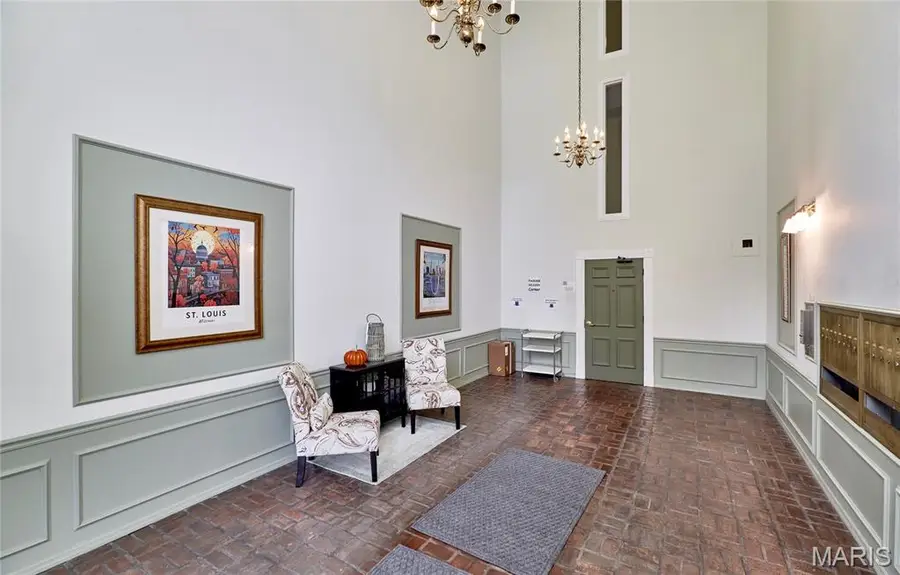 1525 Hampton Hall Drive #5, Chesterfield, MO 63017 - Image #3