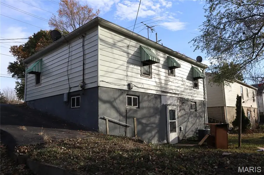 3064 Alby Street, Alton, IL 62002 - Image #2