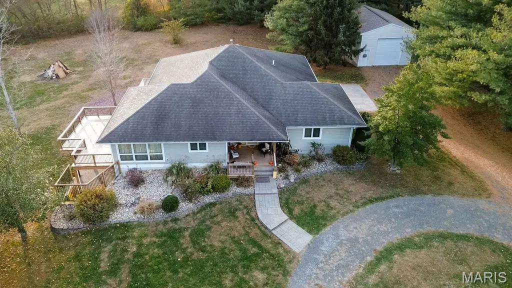 6409 Sunny Lane, Bethalto, IL 62010 - Image #1