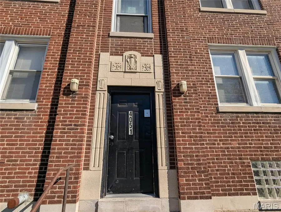 3900 Ray Avenue, Saint Louis, MO 63116 - Image #3