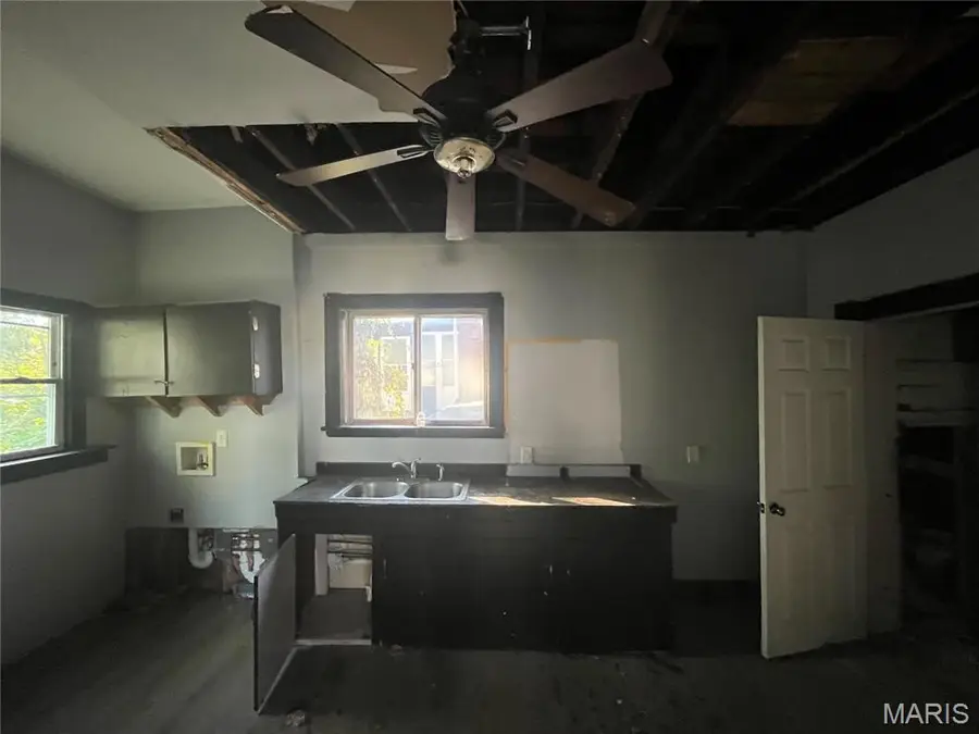 6732 Robbins Avenue, Saint Louis, MO 63133 - Image #2