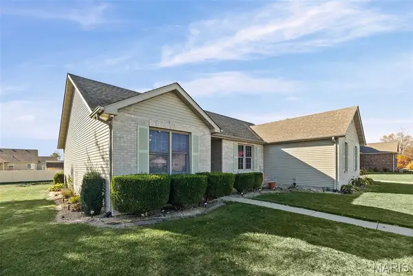 9640 Mallard Drive, Mascoutah, IL 62258