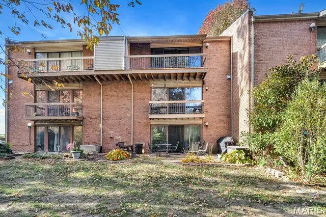 5270 Cedarstone Court #C, Saint Louis, MO 63129 - Image #3