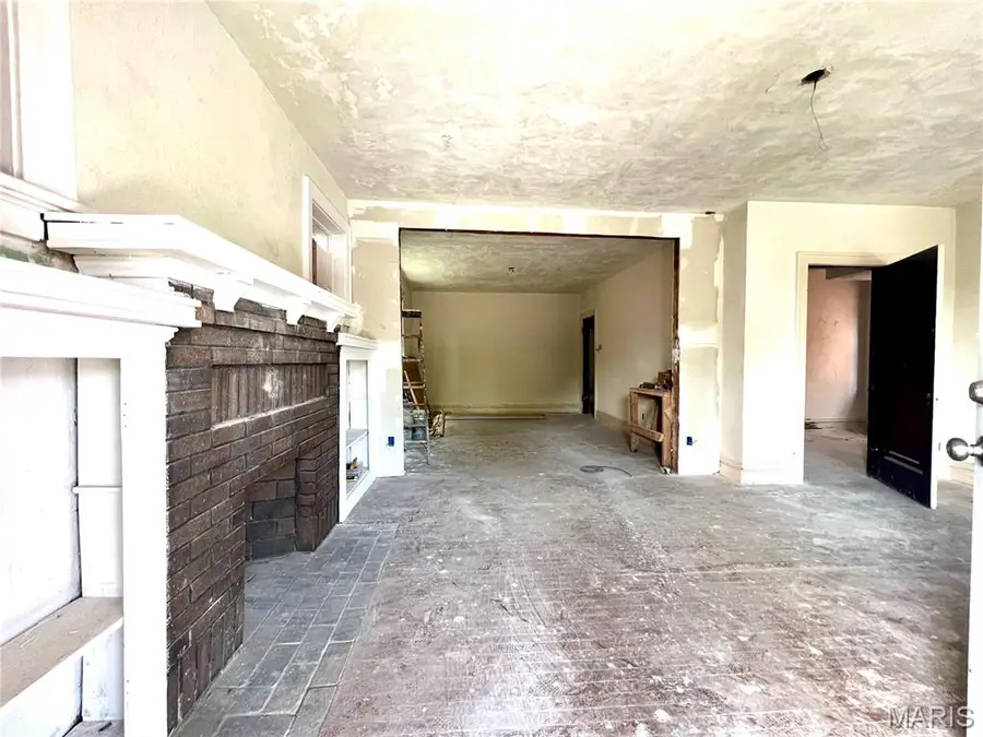 5141 Highland Avenue, Saint Louis, MO 63113 - Image #3