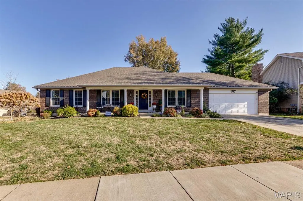 584 Sunbridge Drive, Chesterfield, MO 63017 - Image #1
