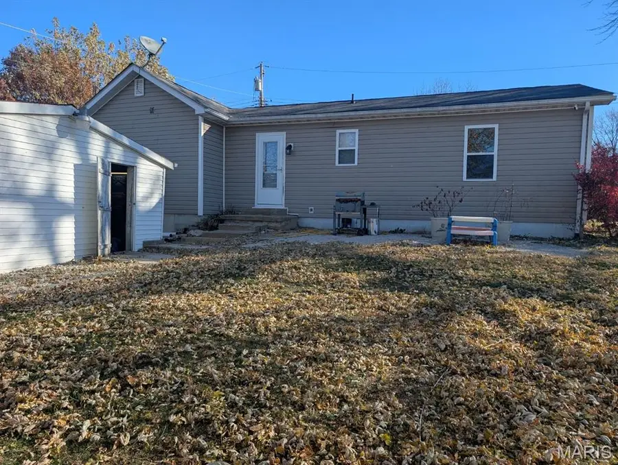 105 3rd Street, Eolia, MO 63344 - Image #2