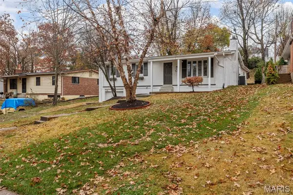 540 Hickory Hollow Lane, Kirkwood, MO 63122