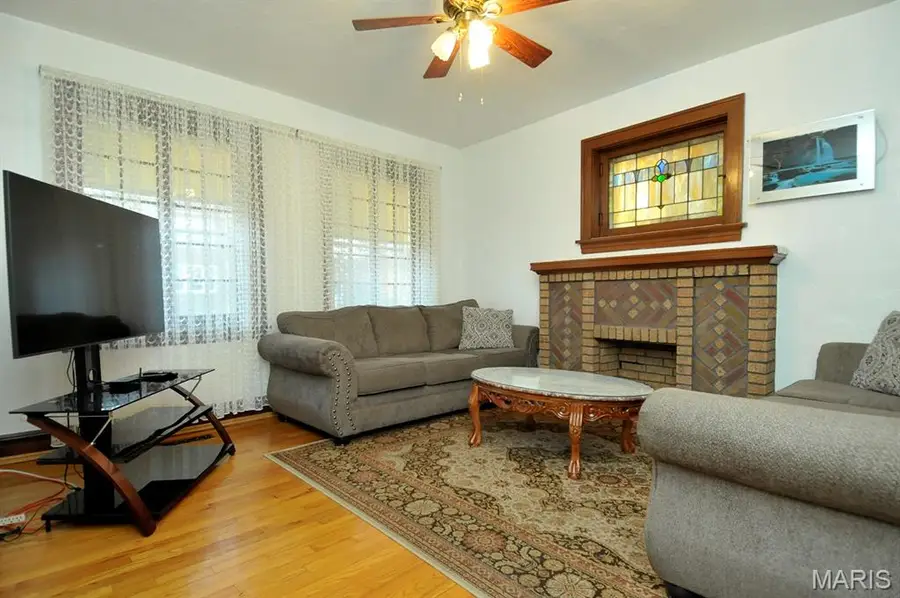 6414 West Court, Saint Louis, MO 63116 - Image #3