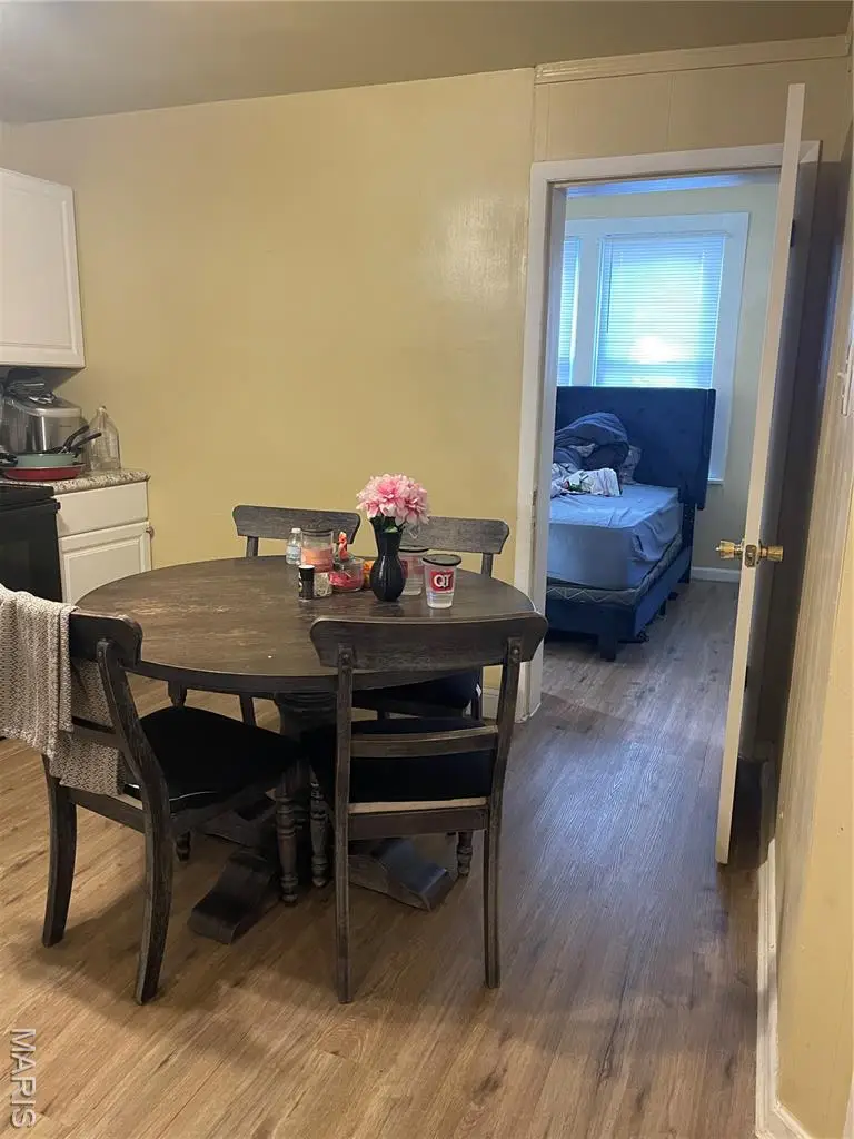 4928 Devonshire Avenue, Saint Louis, MO 63109 - Image #3