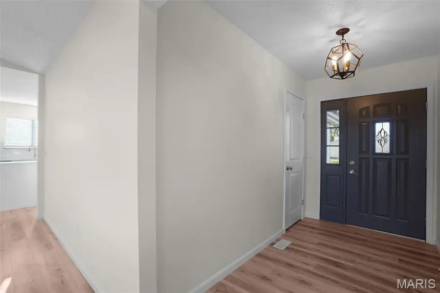 801 Haversham Drive, Saint Charles, MO 63304 - Image #2