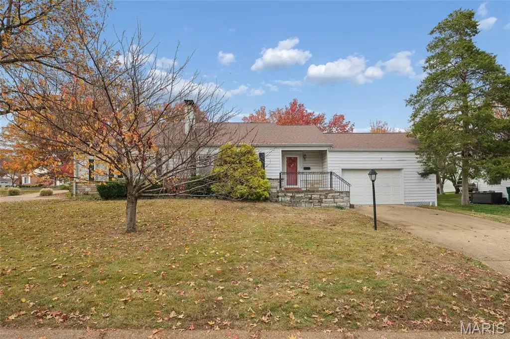 1463 Ronald Drive, Saint Louis, MO 63119 - Image #1