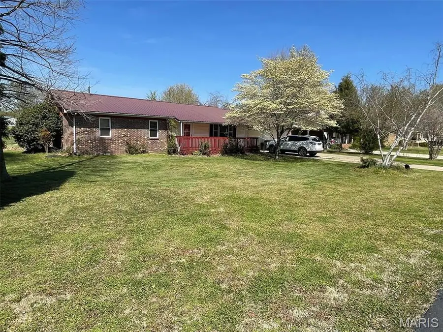 100 Summit Street, Matthews, MO 63867 - Image #2