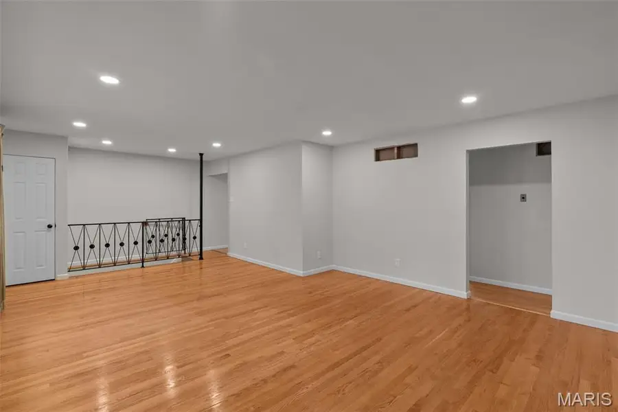 10005 Pebble Beach Drive, Saint Louis, MO 63114 - Image #2