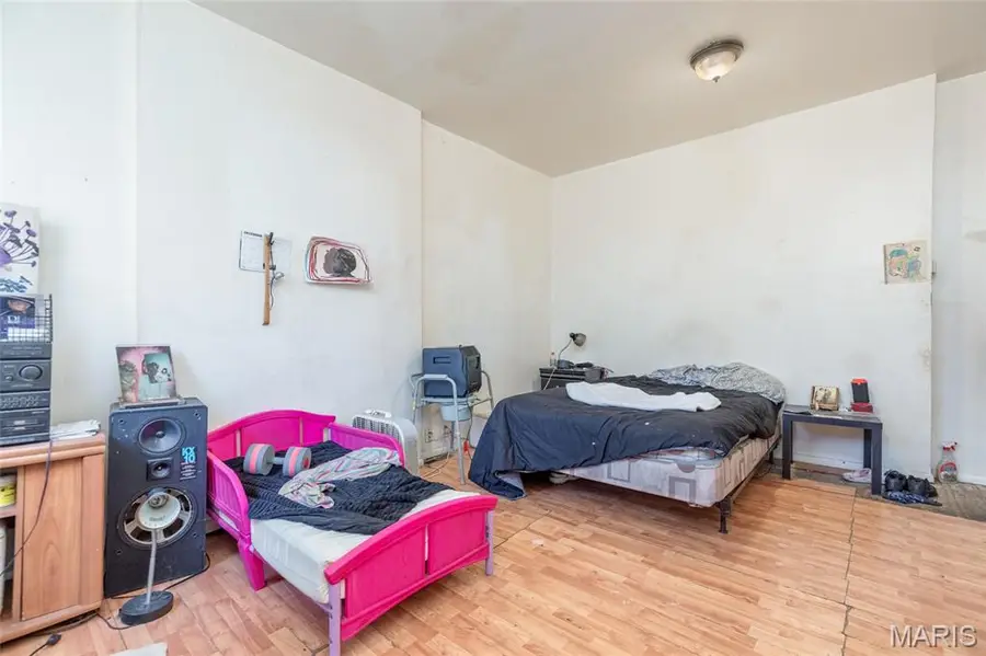 5892 Highland Avenue, Saint Louis, MO 63112 - Image #3