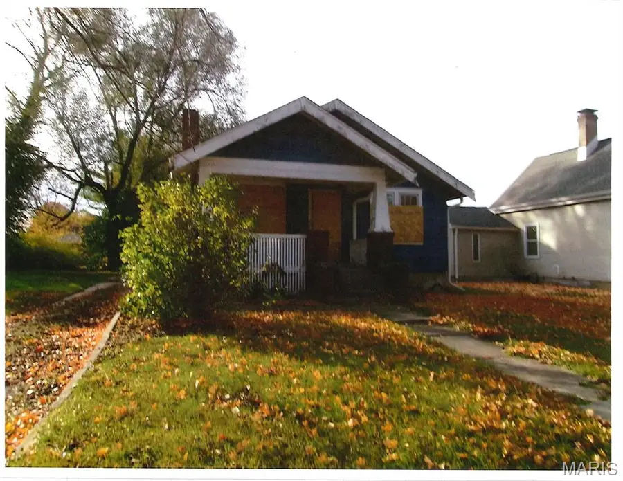 509 E Douglas Avenue, Jacksonville, IL 62650 - Image #2