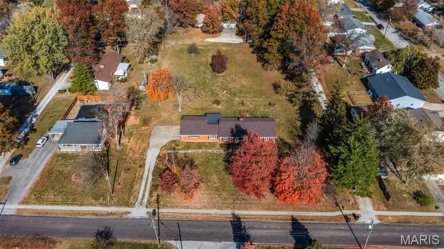 1015 E Clark Street, Litchfield, IL 62056 - Image #3