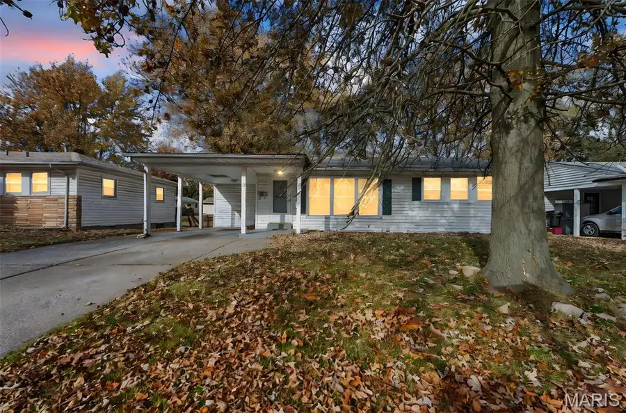 17 Glynn Drive, Florissant, MO 63031 - Image #2