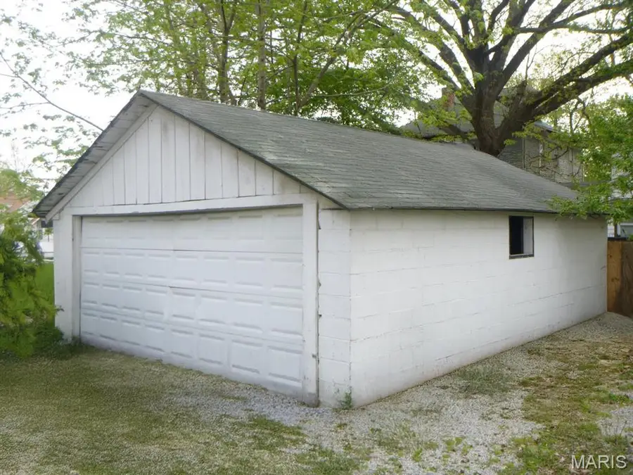 120 N Sycamore Street, Centralia, IL 62801 - Image #2