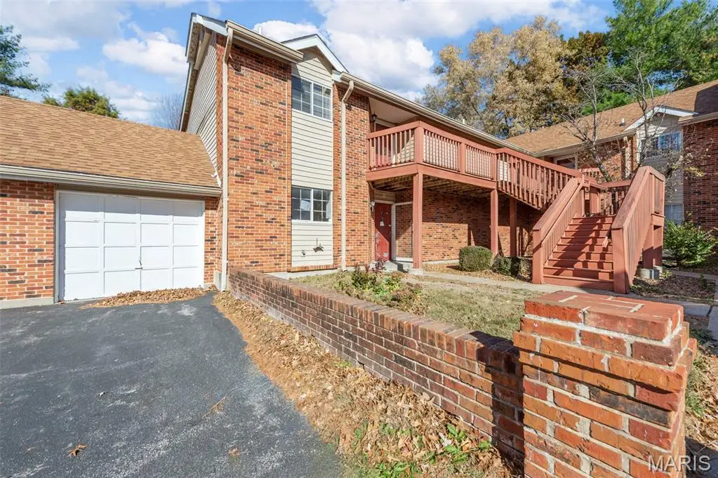 3703 Candlewyck Club Drive #D, Florissant, MO 63034 - Image #1