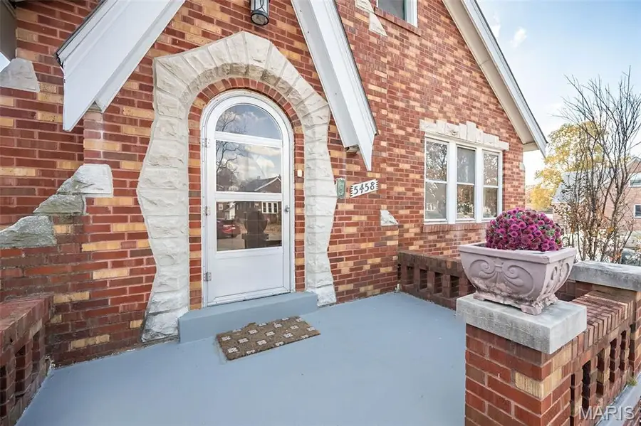 5458 Murdoch Avenue, Saint Louis, MO 63109 - Image #2
